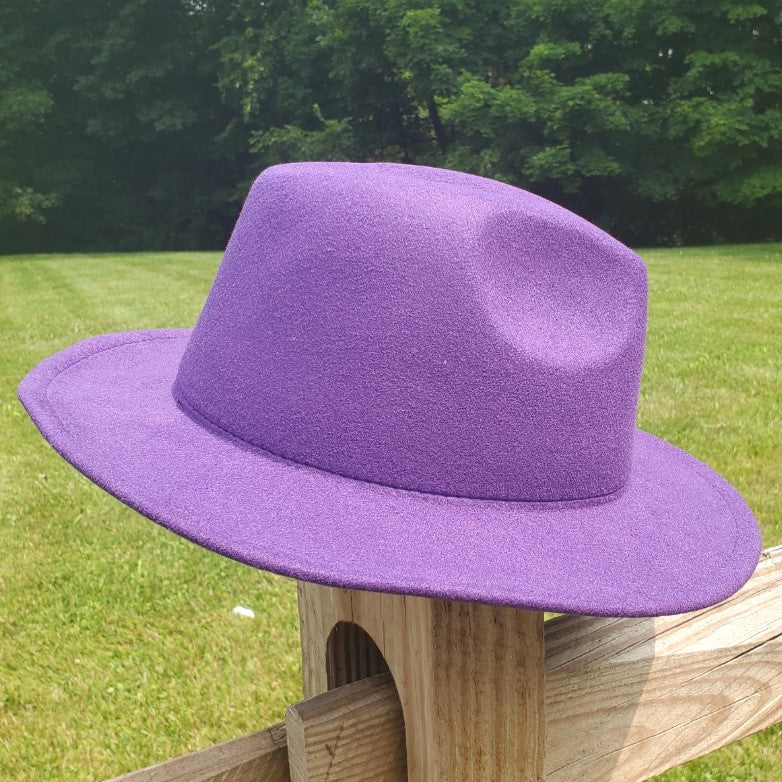 SMALL BRIM PURPLE HAT