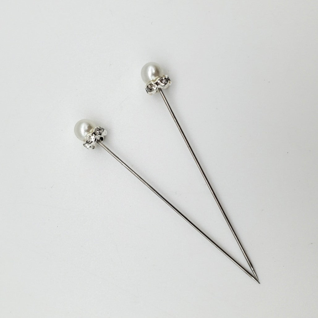 Pearl Rhinestone Pin